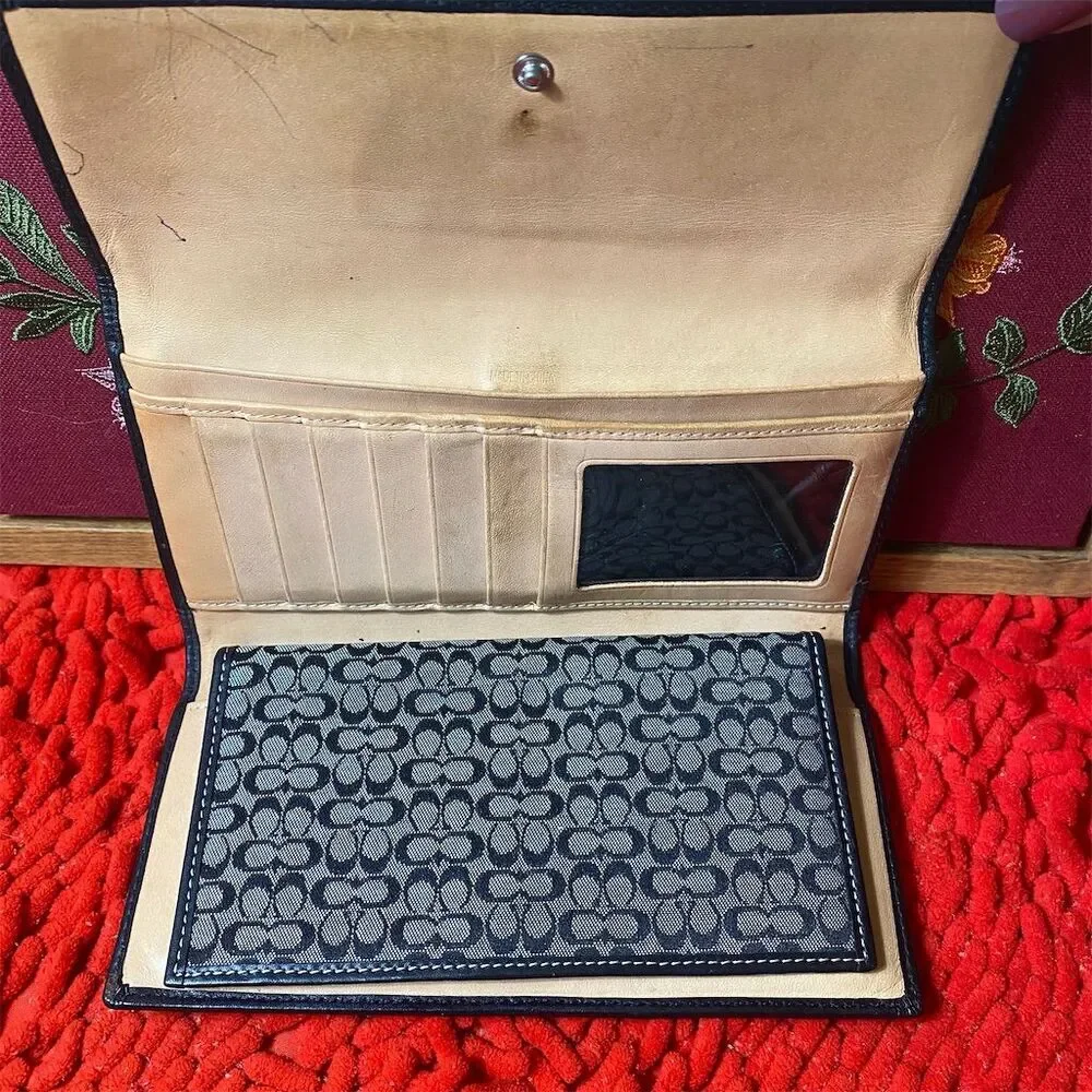 Vintage Coach Women's Black Jacquard Trifold Wallet Checkbook Holder